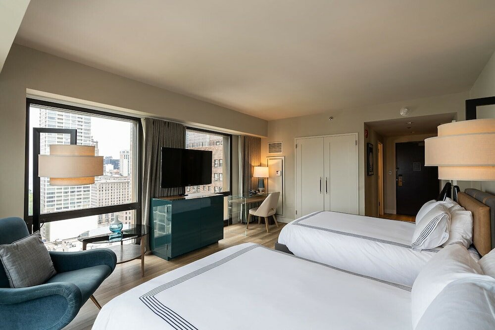 Фото Thompson Chicago by Hyatt
