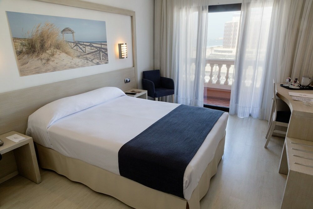 Фото Hotel SPA Cadiz Plaza