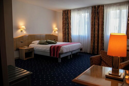 Внешний вид отеля Le Saint Nicolas в Бар-сюр-Обе, фото 3