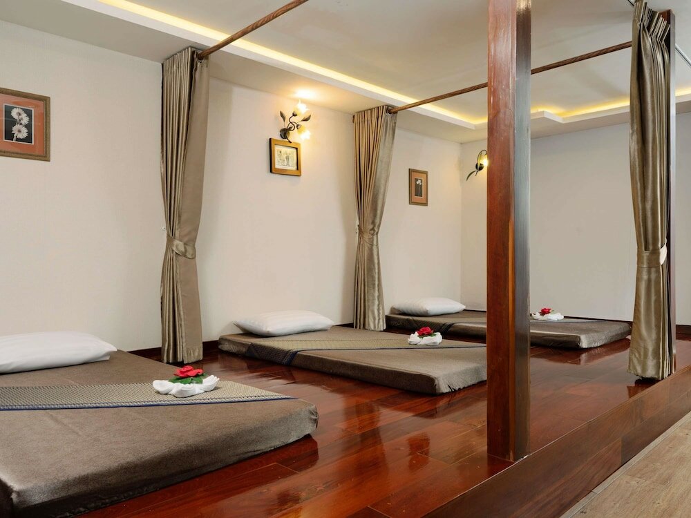 Фото Grand Mercure Bangkok Atrium