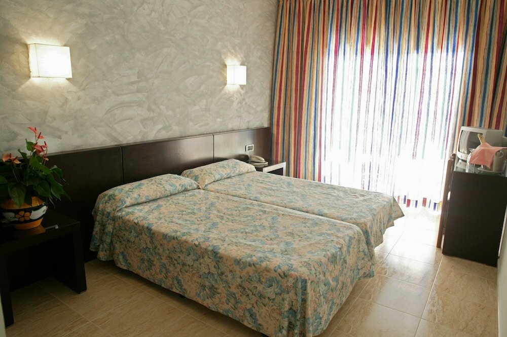 Фото Hotel htop Palm Beach