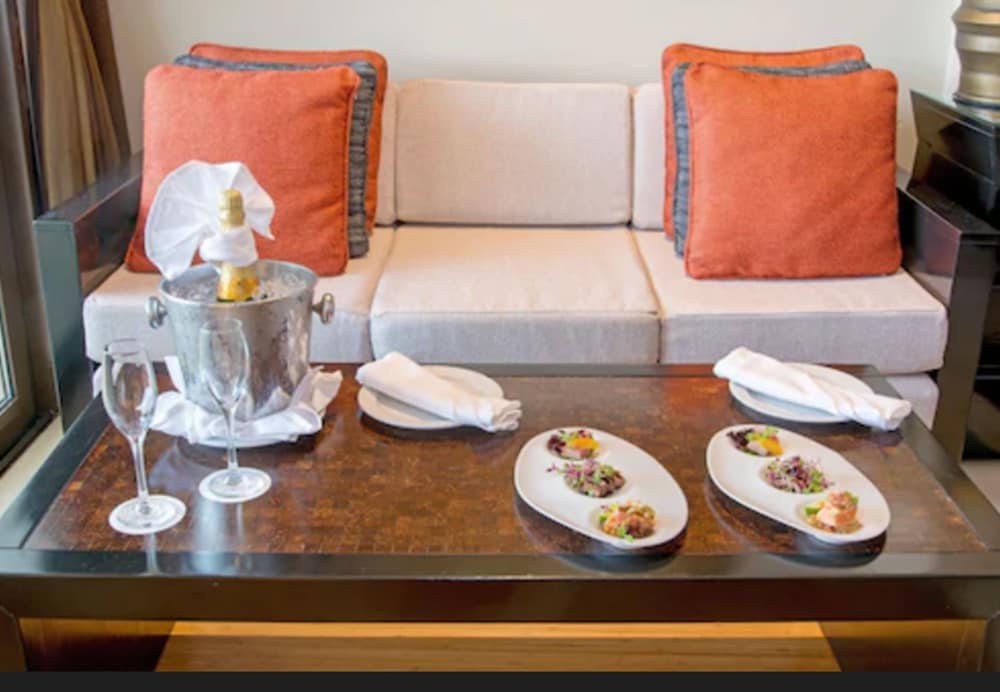 Фото Secrets Wild Orchid