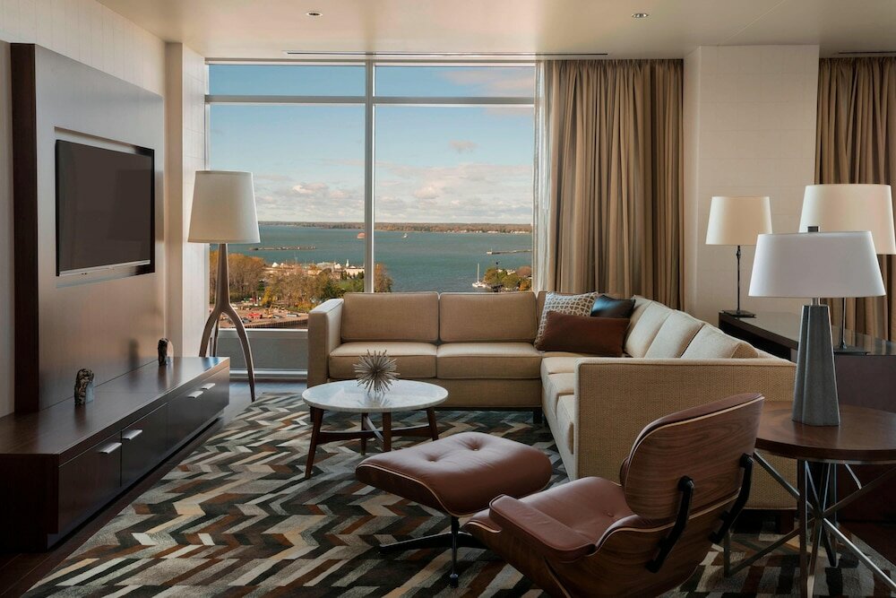 Фото Buffalo Marriott at Lecom Harborcenter