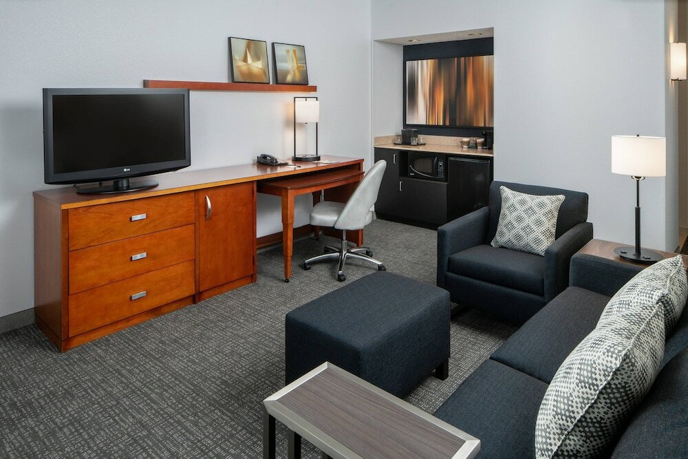 Фото Courtyard by Marriott Dulles Airport Herndon/Reston