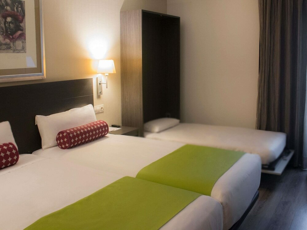 Фото Mercure Madrid Centro