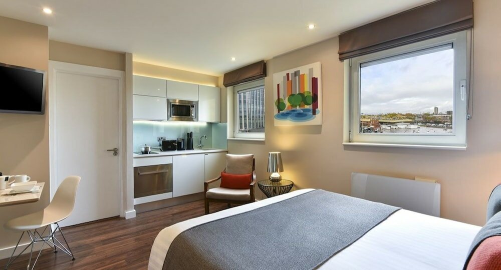 Фото Fraser Place Canary Wharf