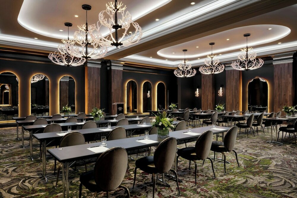 Фото Grand Bohemian Lodge Greenville Autograph Collection