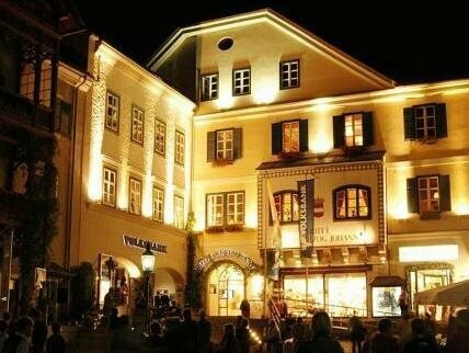 Внешний вид отеля SPA Hotel Erzherzog Johann в Бад-Аусзе, фото 1