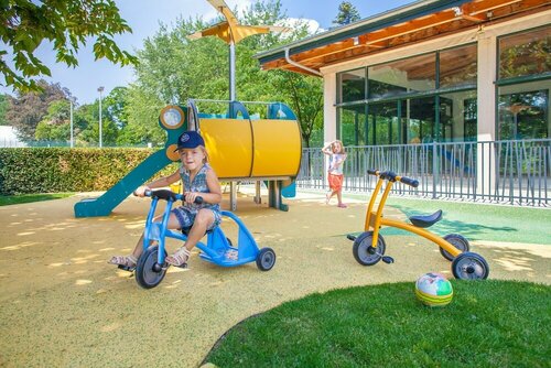 Гостиница Hotel Ermitage Evian в Эвиан-ле-Бене