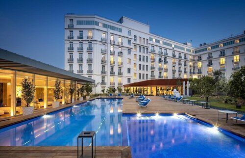 Гостиница Hotel Martinez, in the Unbound Collection by Hyatt в Каннах