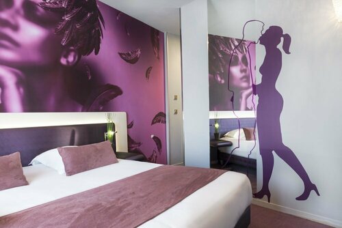 Гостиница Le Bon Hotel в Нейи-сюре-Сене