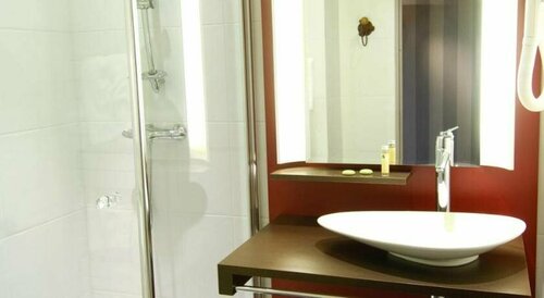 Гостиница Hotel L'ermitage в Шато-Гонтье
