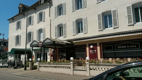 Гостиница Hotel de La Cloche в Доле