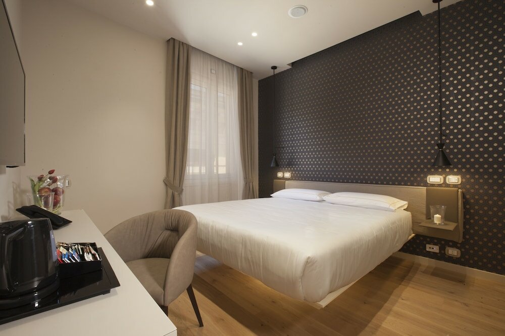 Фото Oriana Suites Verona