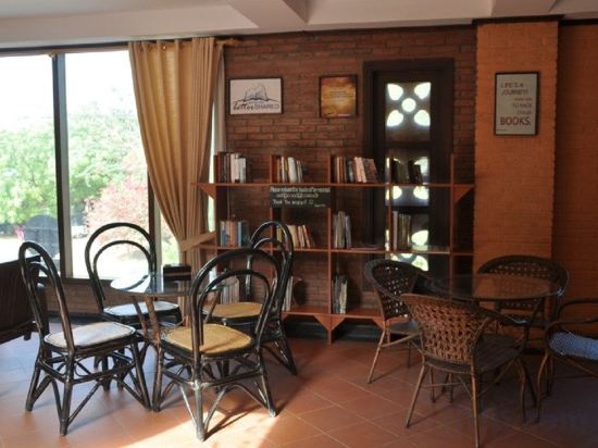 Фото Bagan View Hotel