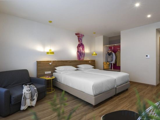 Фото Ibis Styles Athens Routes
