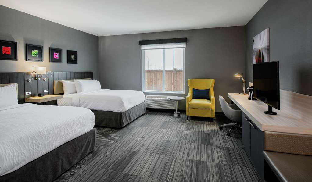 Фото Hilton Garden Inn Winnipeg South