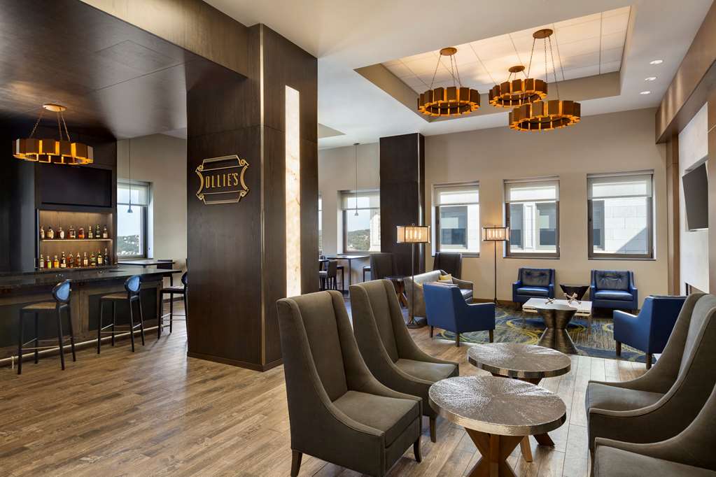 Фото Embassy Suites by Hilton Pittsburgh Downtown