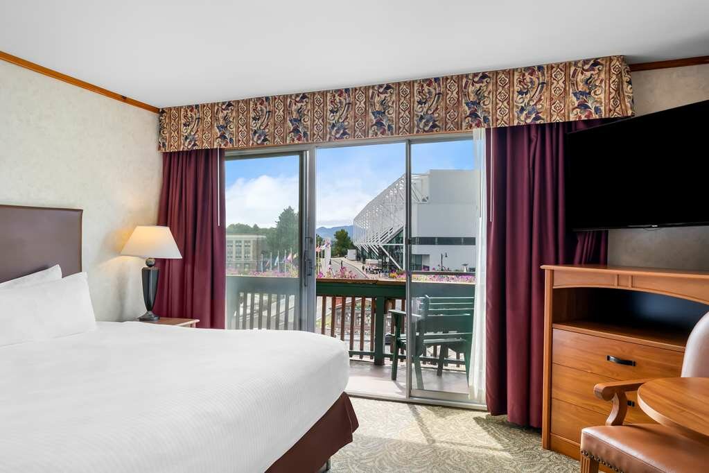 Фото Best Western Adirondack Inn