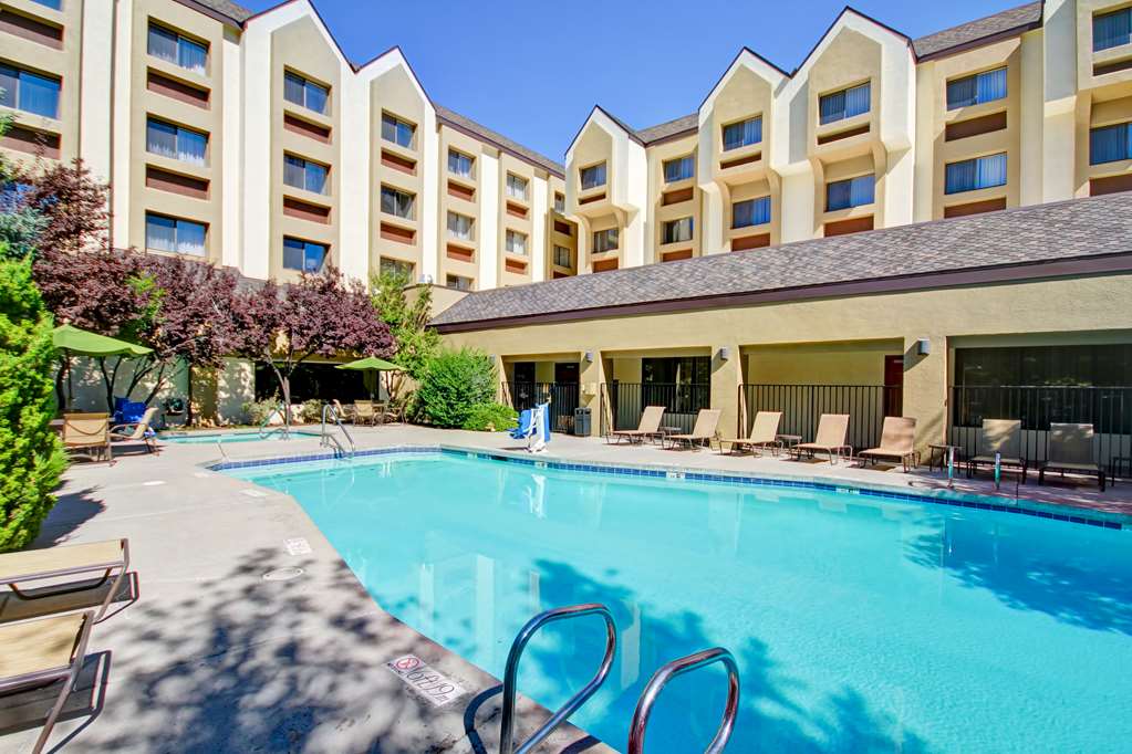 Фото DoubleTree by Hilton Hotel Flagstaff