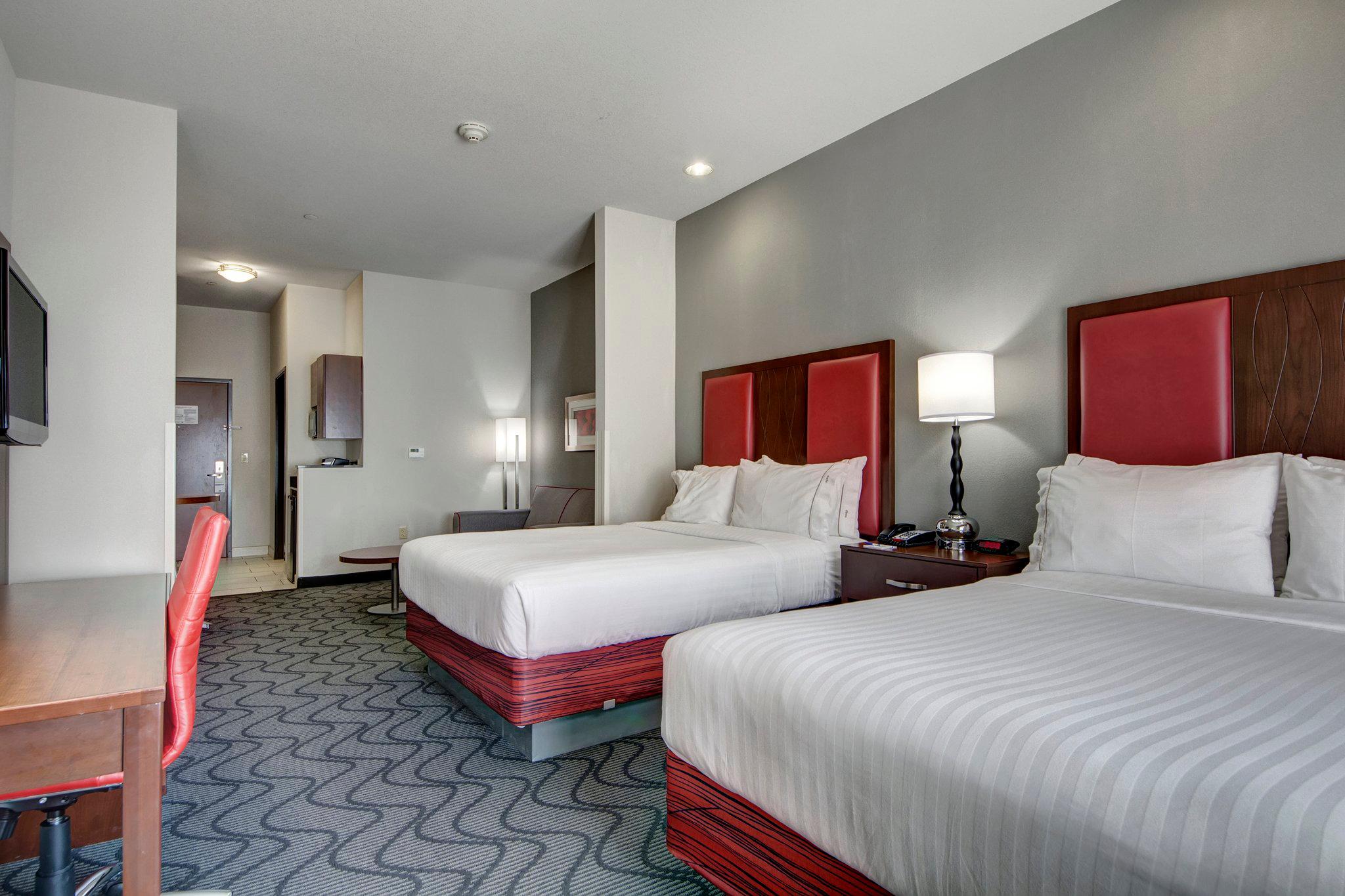 Фото Holiday Inn Express & Suites Oklahoma City North, an Ihg Hotel