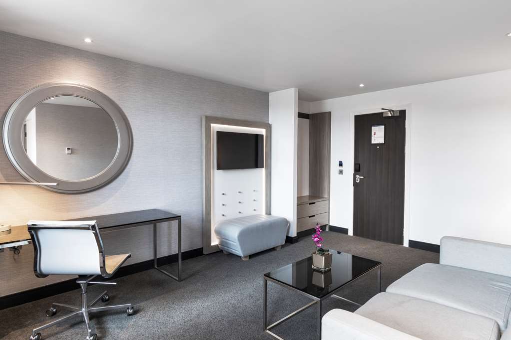 Фото Radisson Blu Hotel, Edinburgh City Centre