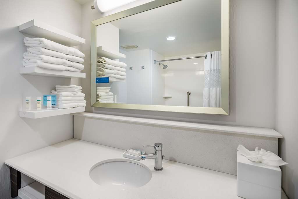 Фото Hampton Inn Dover