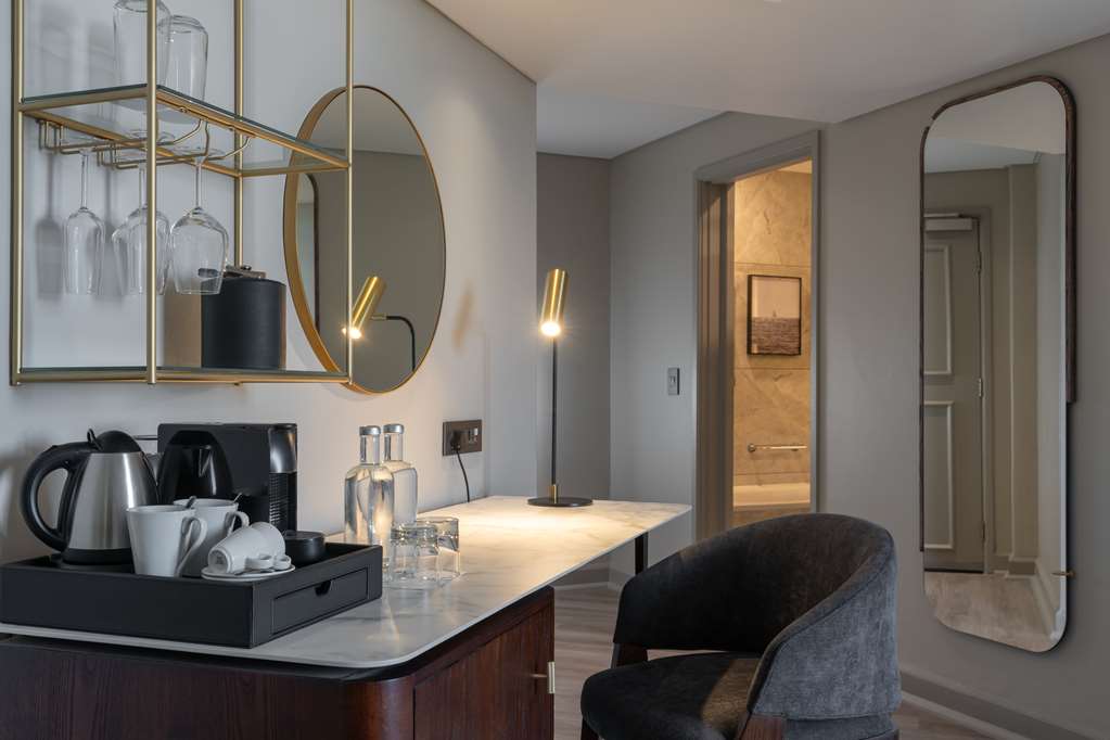 Фото Radisson Collection Hotel, Waterfront Cape Town