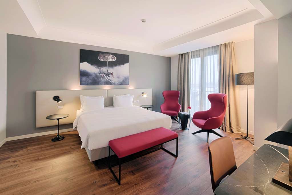 Фото Radisson Blu Hotel Milan