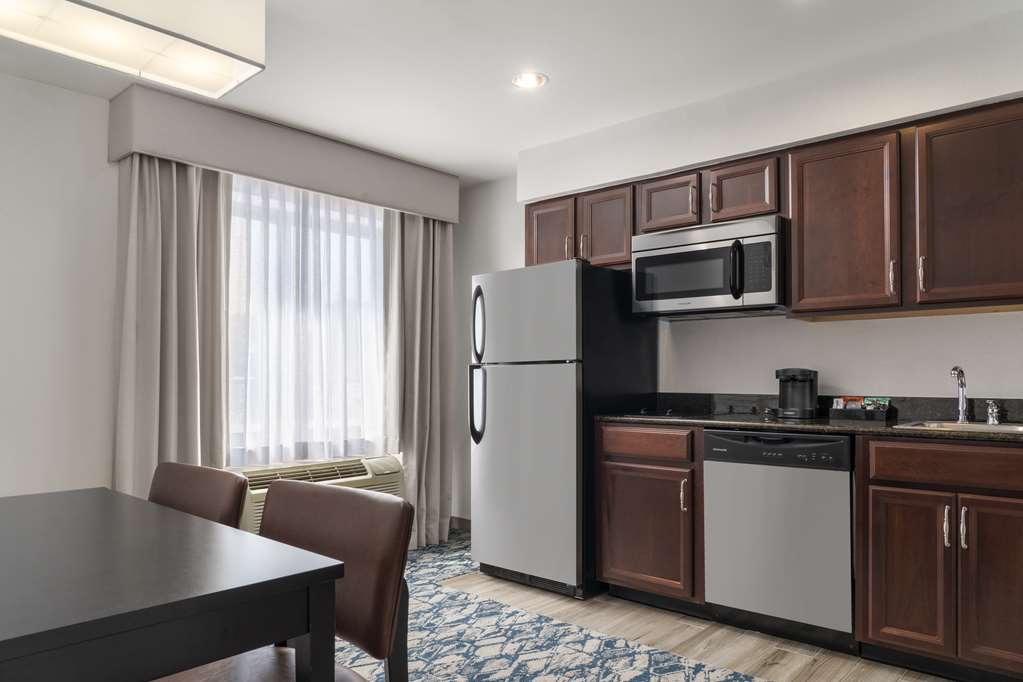 Фото Homewood Suites by Hilton Cambridge-Arlington
