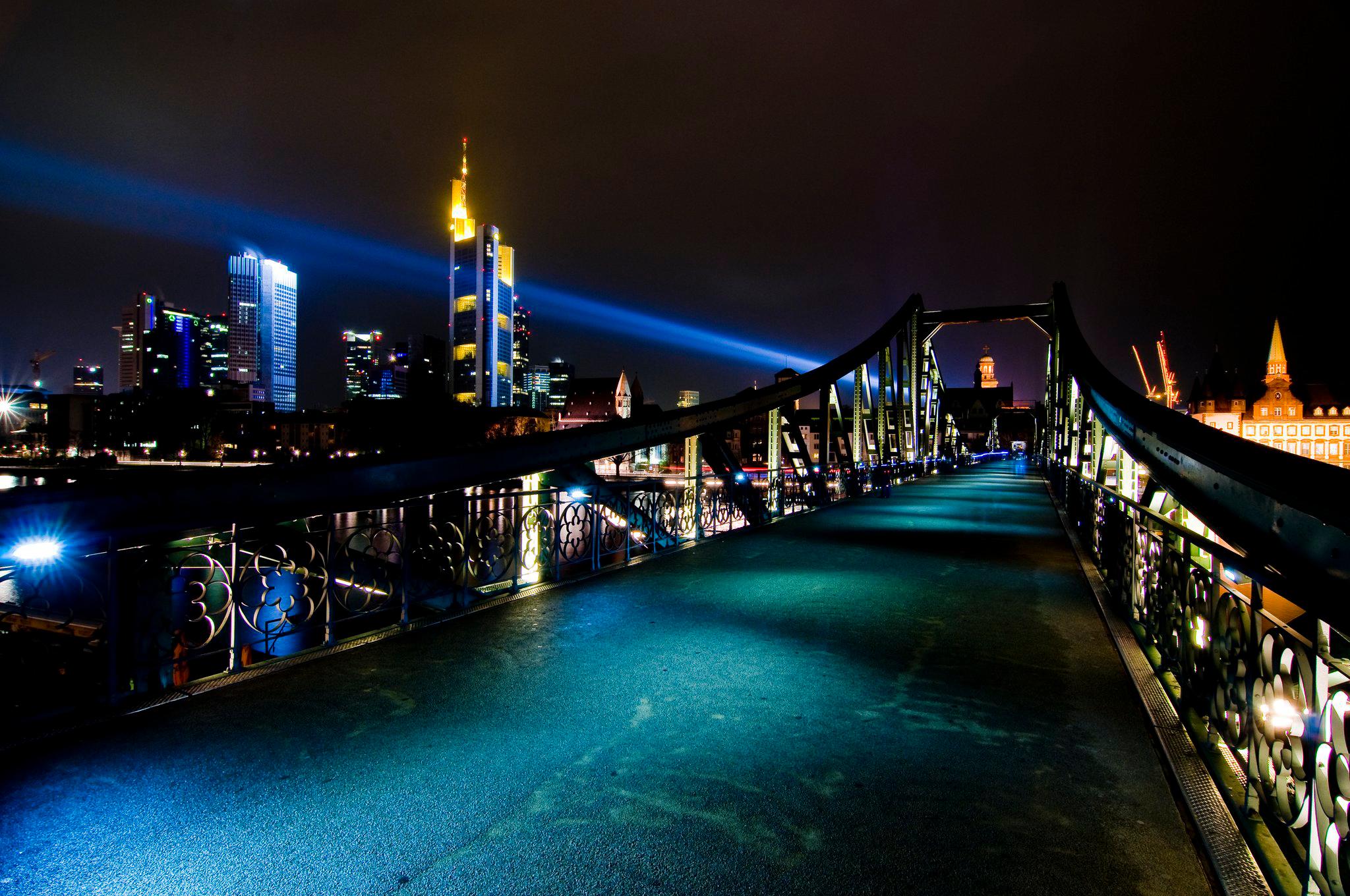 Фото Holiday Inn Express Frankfurt Messe