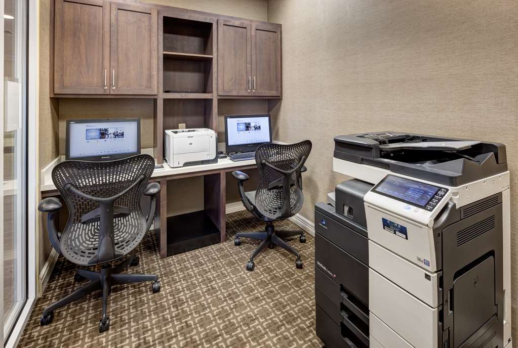 Фото Hilton Garden Inn McAllen Airport
