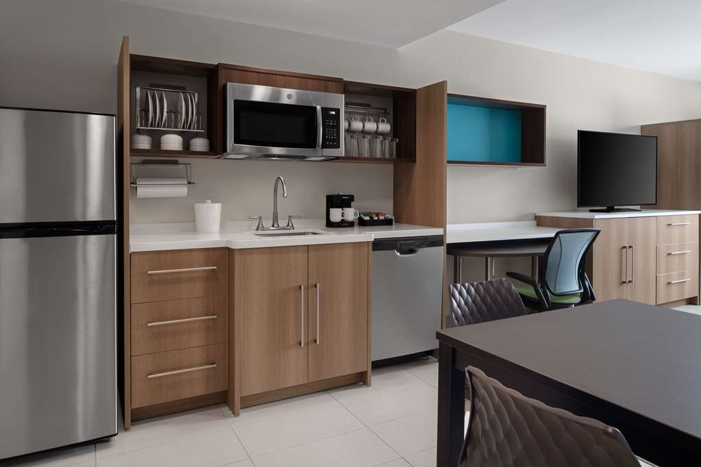 Фото Home2 Suites by Hilton Des Moines at Drake University