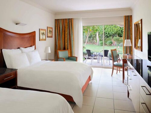 Гостиница Naama Bay Promenade Beach Resort в Шарм-эль-Шейхе