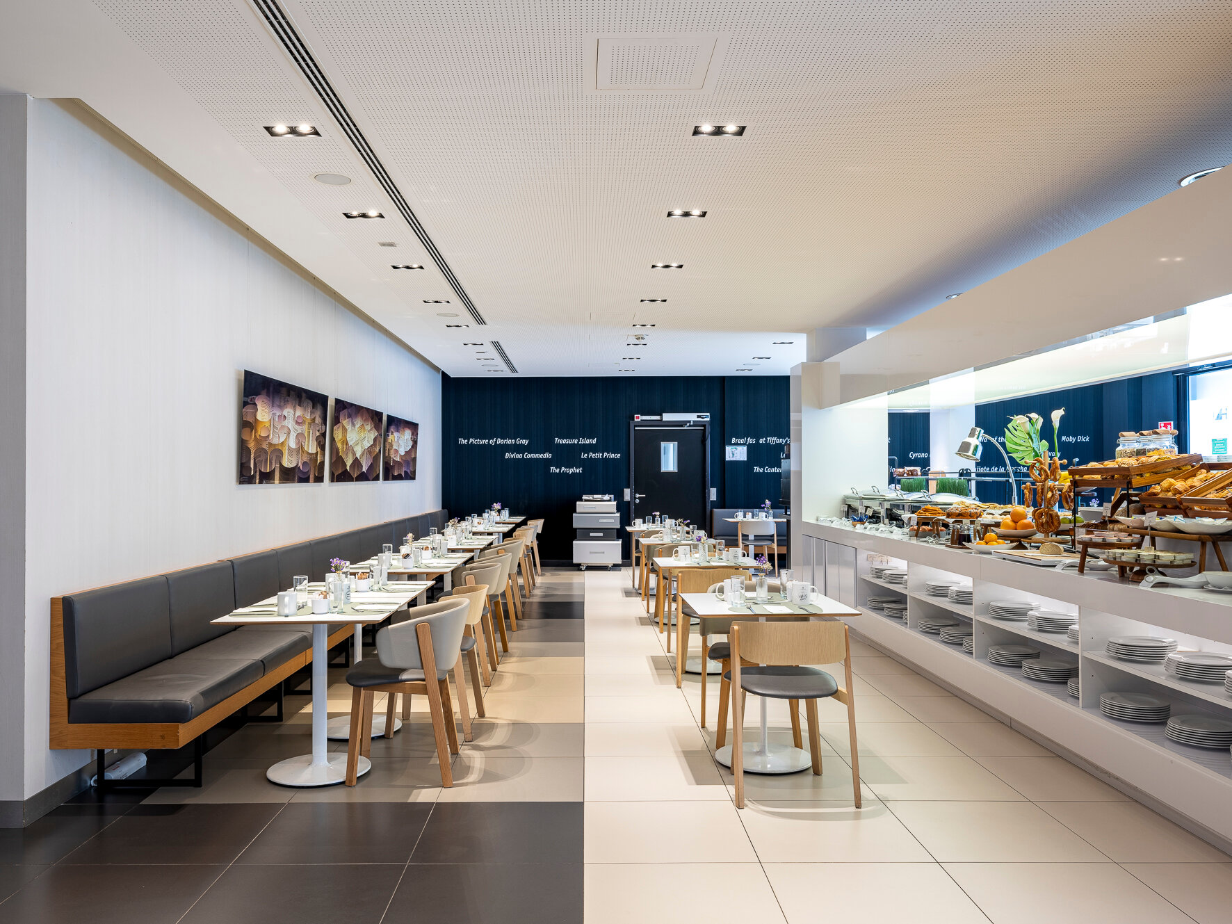Фото Eurostars Book Hotel