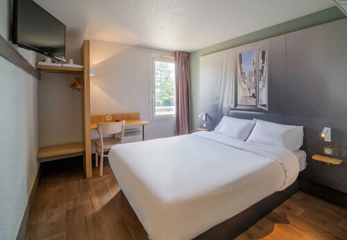 Гостиница B&b Hotel Saint-Quentin в Сене-Кантене