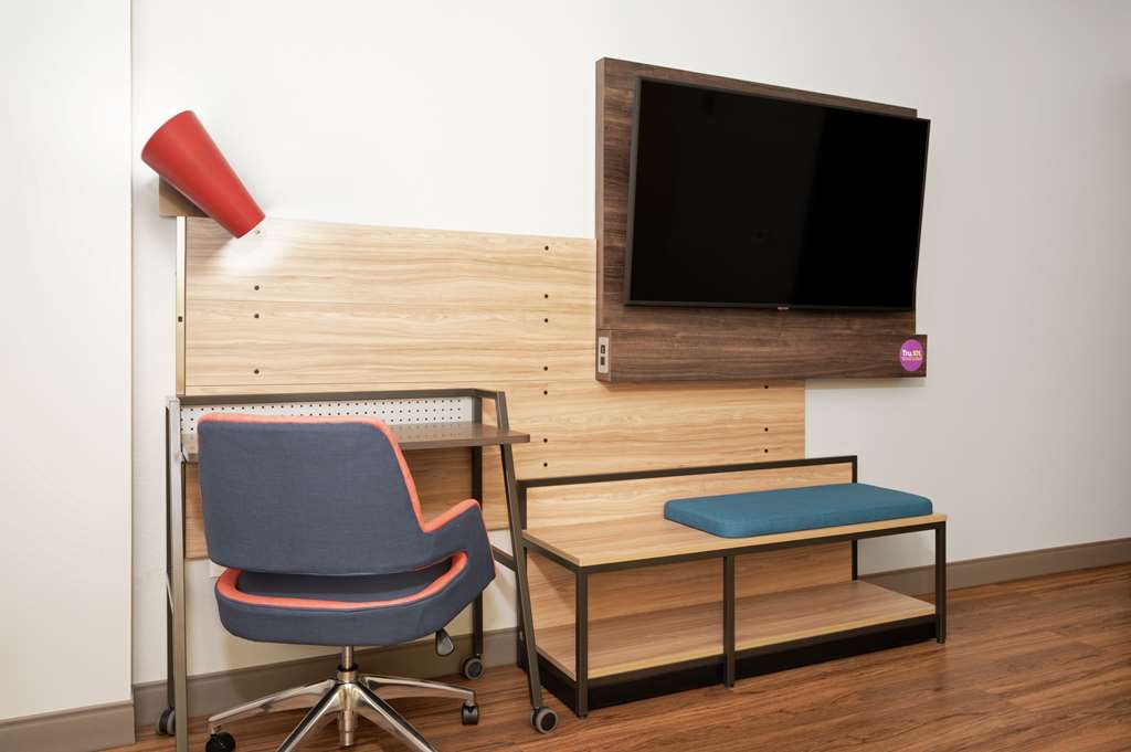 Фото Tru by Hilton Baltimore Harbor East, Md