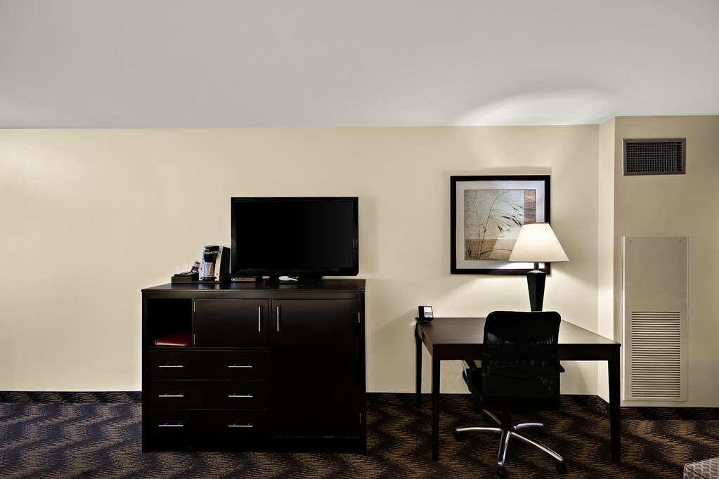 Фото Best Western Plus Gold Country Inn