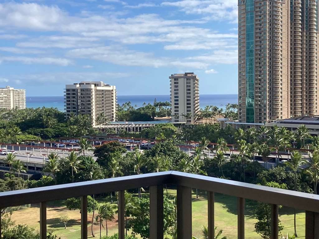 Фото DoubleTree by Hilton Alana - Waikiki Beach