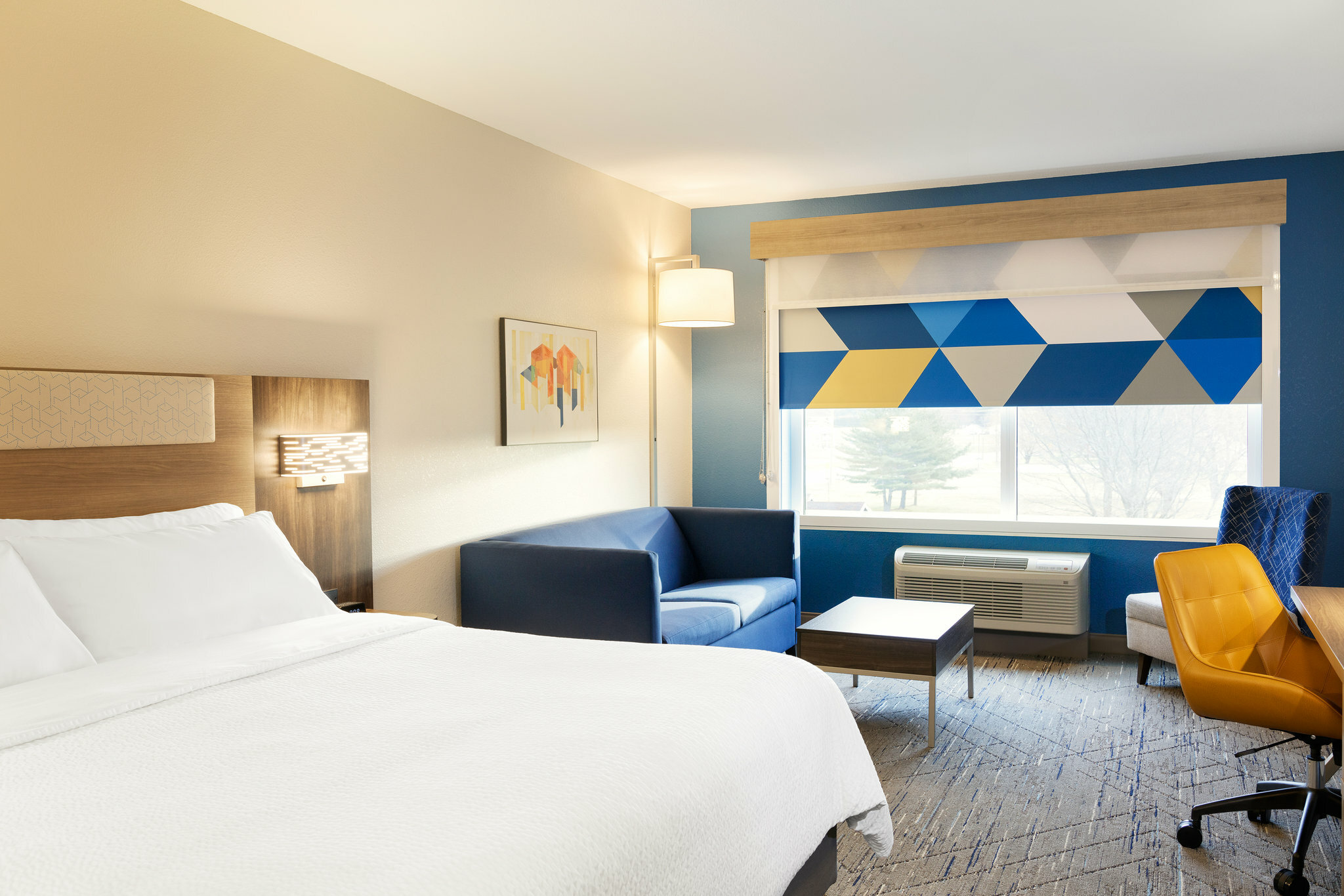 Фото Holiday Inn Dallas Market Center, an Ihg Hotel