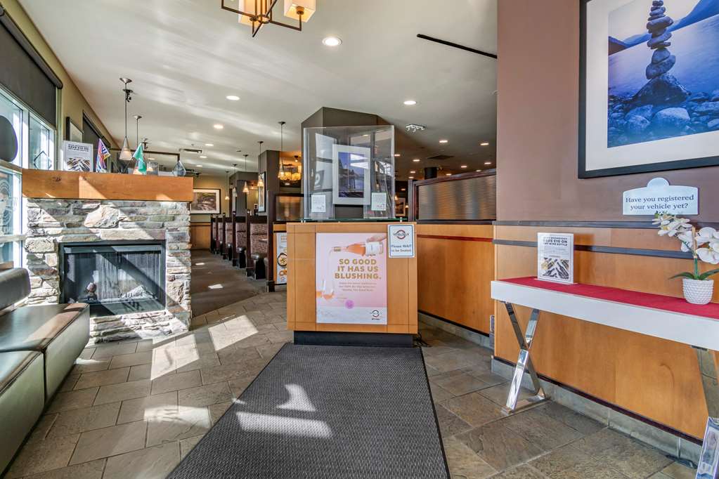 Фото Best Western Plus Vancouver Airport Hotel