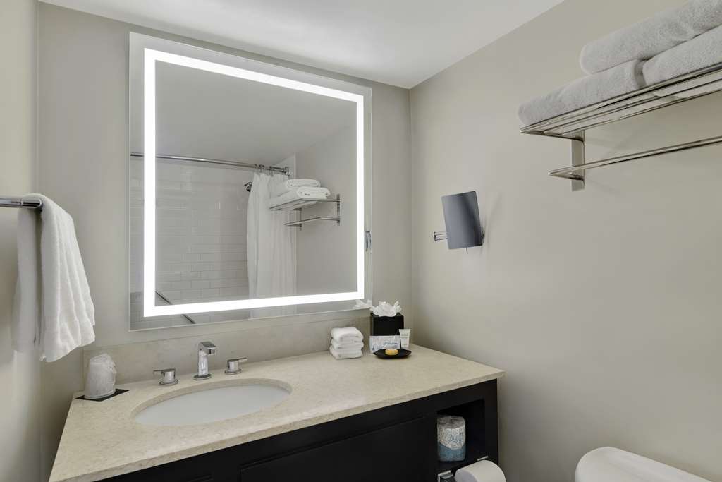 Фото Hotel Tampa Riverwalk