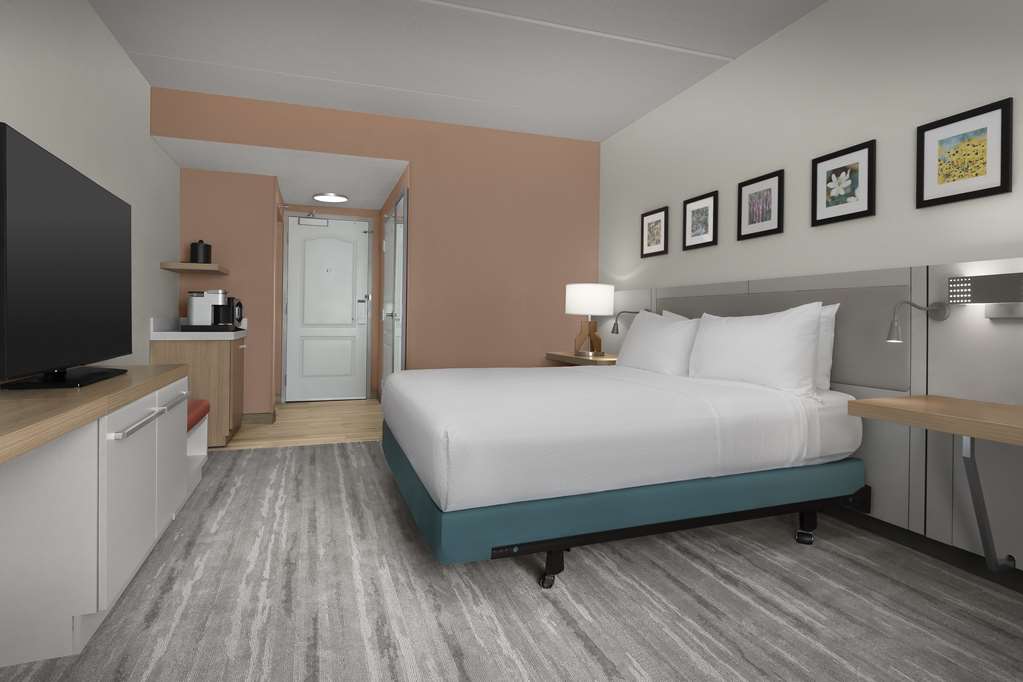 Фото Hilton Garden Inn Raleigh Capital Blvd I-540