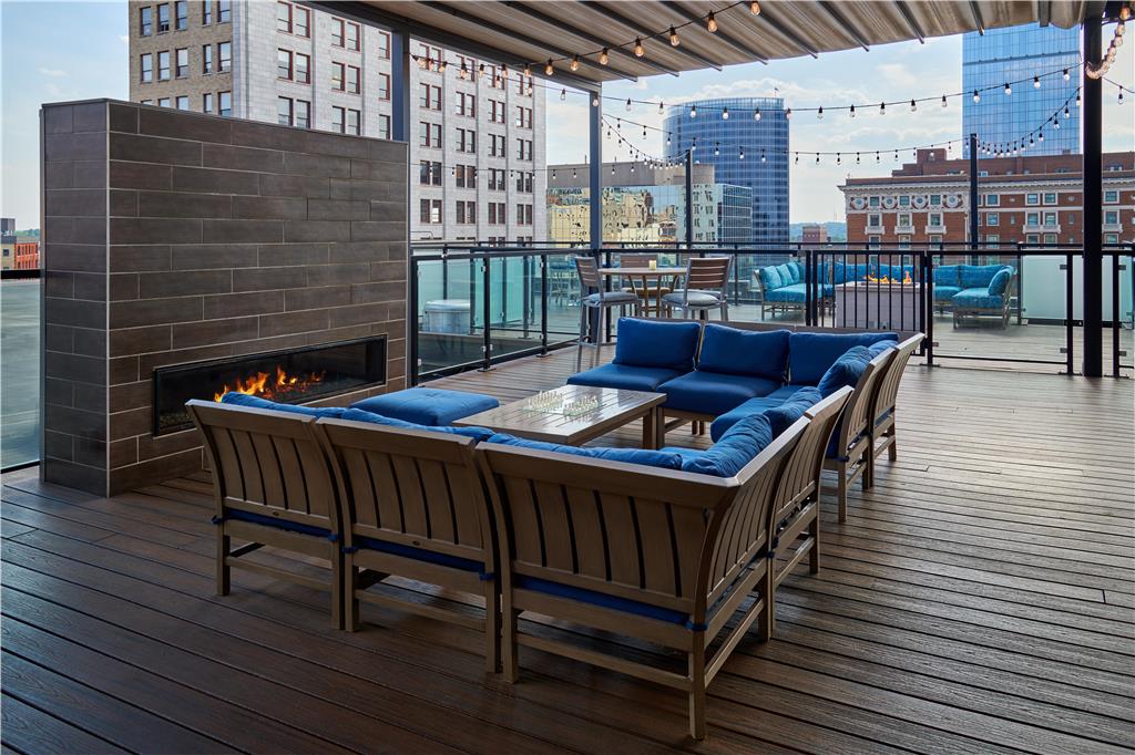 Фото Homewood Suites by Hilton Grand Rapids Downtown