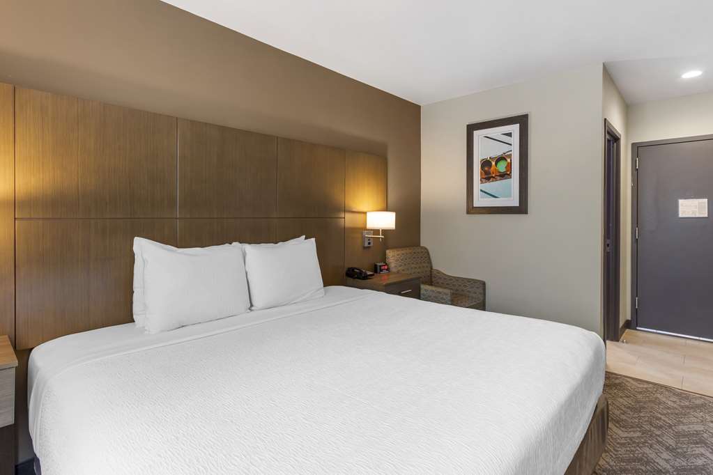 Фото Best Western Brooklyn-Coney Island Inn