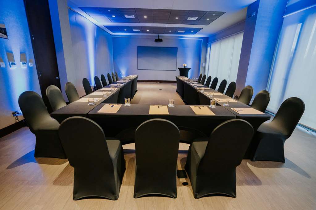 Фото Best Western Ferrat