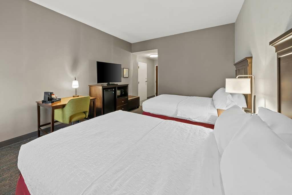 Фото Hampton Inn by Hilton New Bedford/Fairhaven