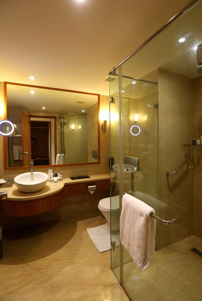Фото Radisson Blu Hotel Chennai City Centre