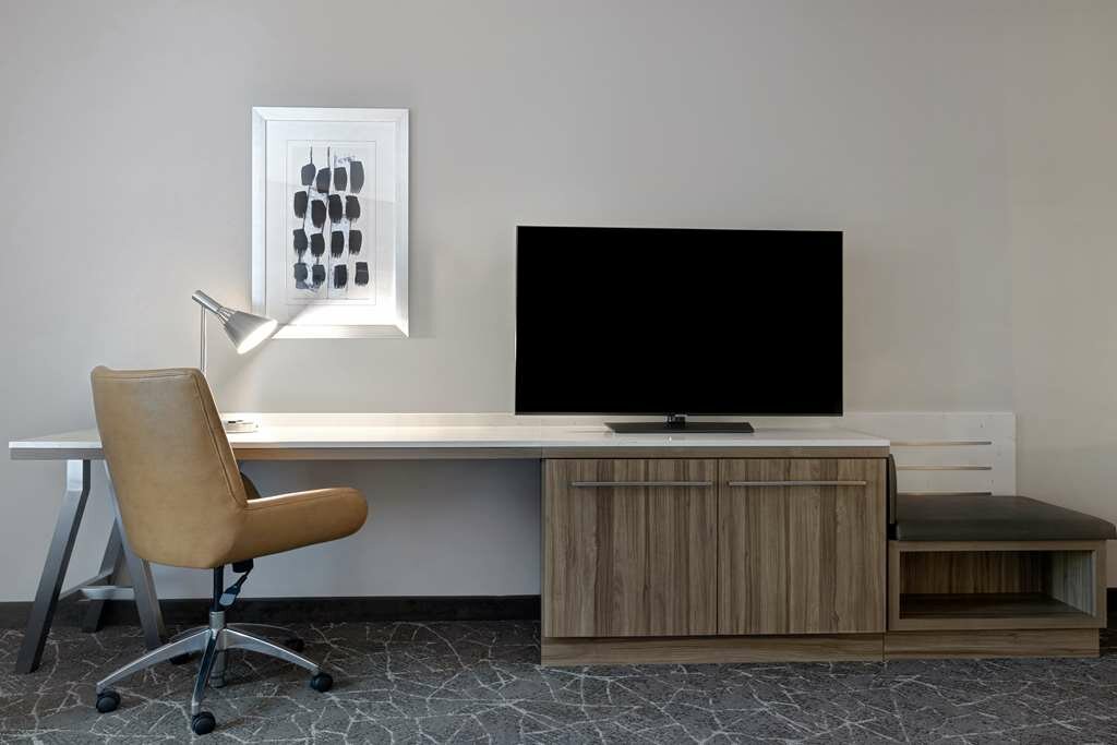 Фото Hilton Garden Inn Anaheim Resort