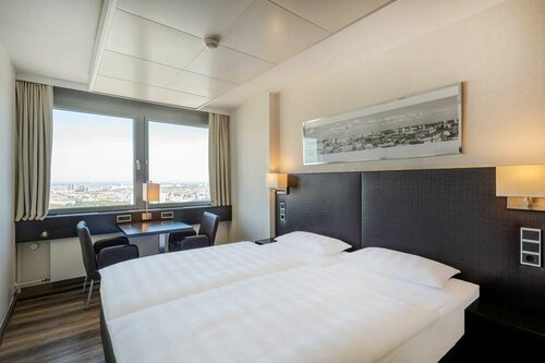 Гостиница Park Inn by Radisson Berlin Alexanderplatz в Берлине